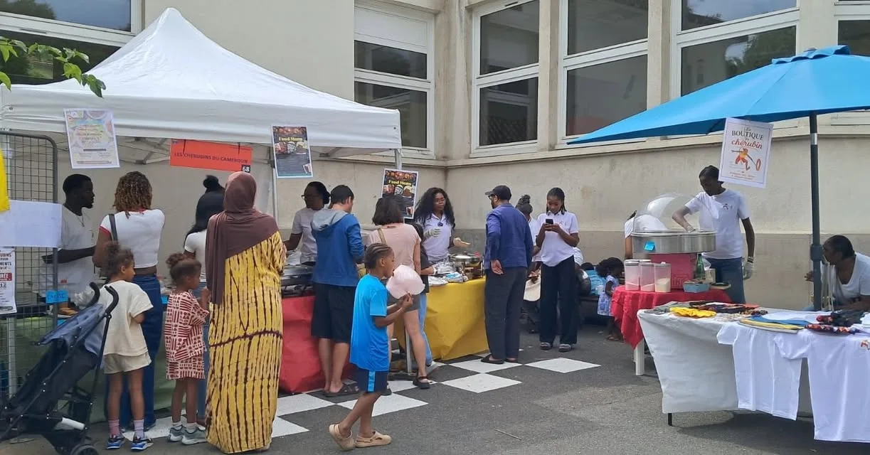 Restaurant « La tchop du mboa » au Forum des associations